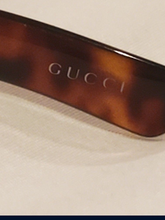 Authentic Gucci Women\'s Tortoiseshell  Sunglasses main image 10